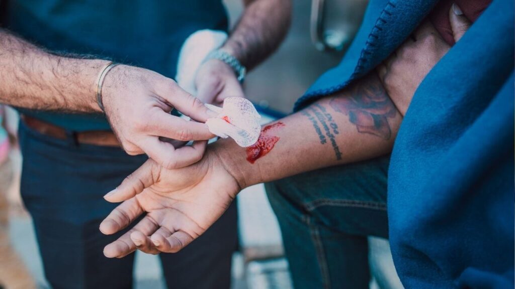 Stop bleeding