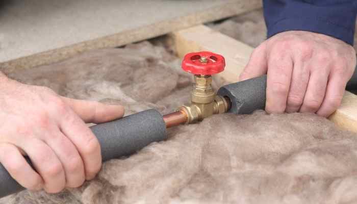 insulate water pipes