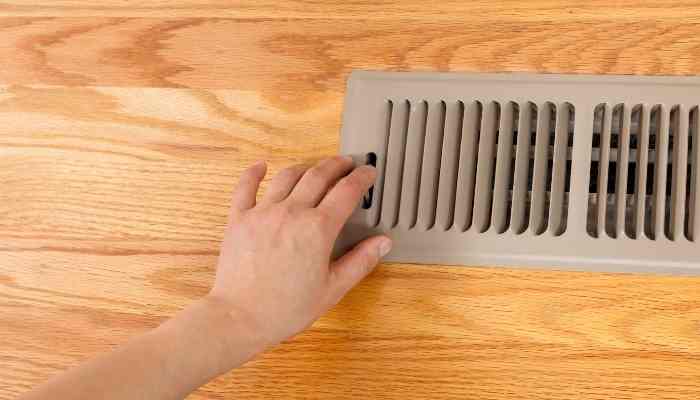 Floor vent