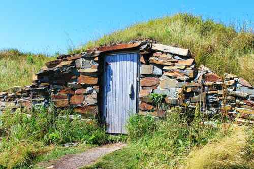 Food storage without refrigeration: root cellar